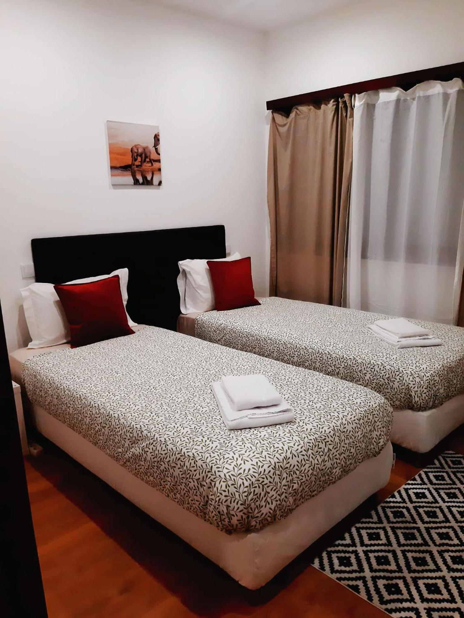 Downtown 2 Minutes By Walk To Center And Metro-Direct To Airpot T4 Apartman Porto Kültér fotó